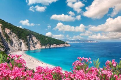 These are the 2 cheapest islands to visit in Greece and have beautiful beaches