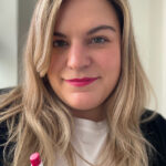 Bold and bright ColorLuxe Lipstick Tryon