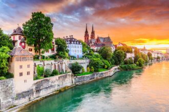 New train connecting 3 of the most beautiful destinations in Europe
