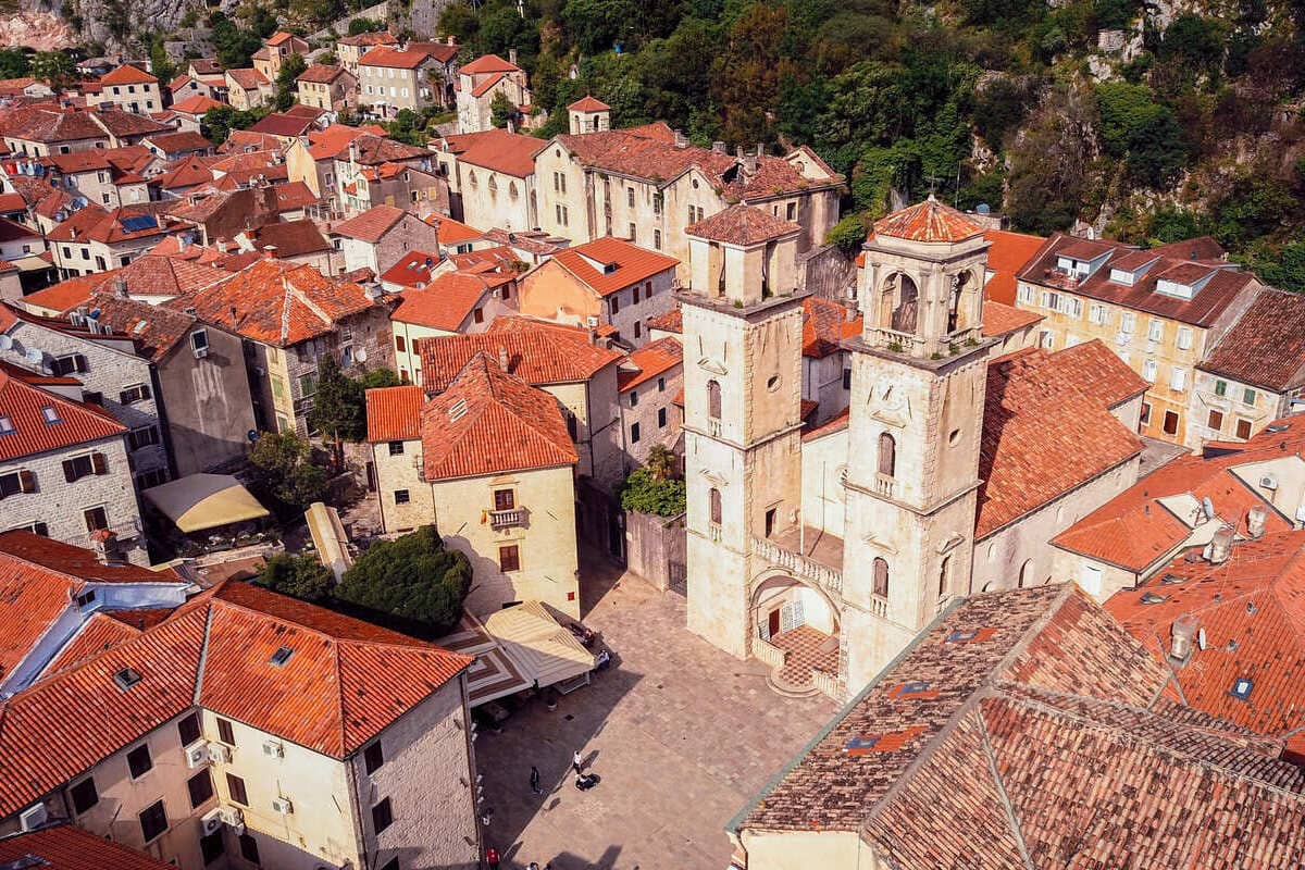 No delays at the border and cheaper prices: why I exchange Italy for this beautiful European country