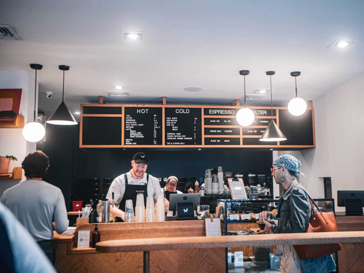 Discover the Top 19 Hidden Gem Coffee Shops in NYC Beloved by Locals