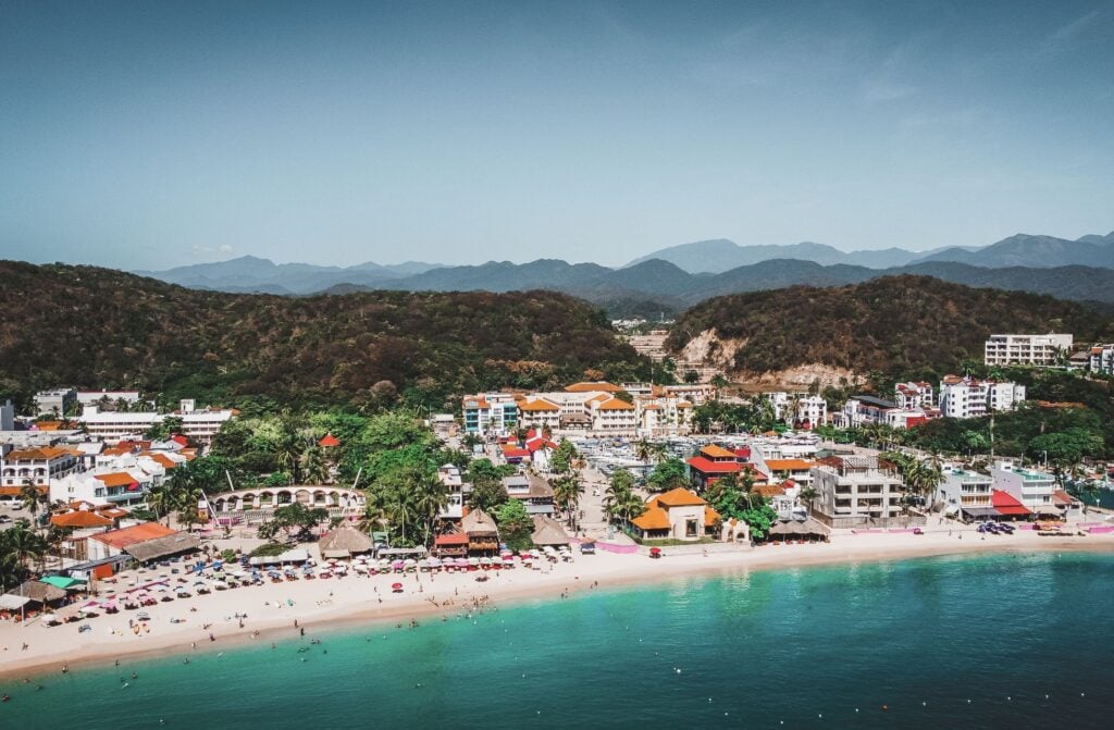 Huatulco Beach with boutique hotels