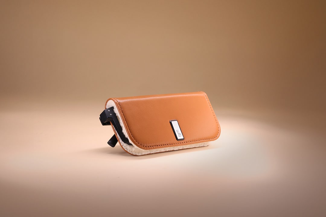 “The Ultimate Travel Sunglasses and Essential Accessories for Your Next Adventure” – Local Adventurer’s Top Picks for Stylish and Practical Travel Gear