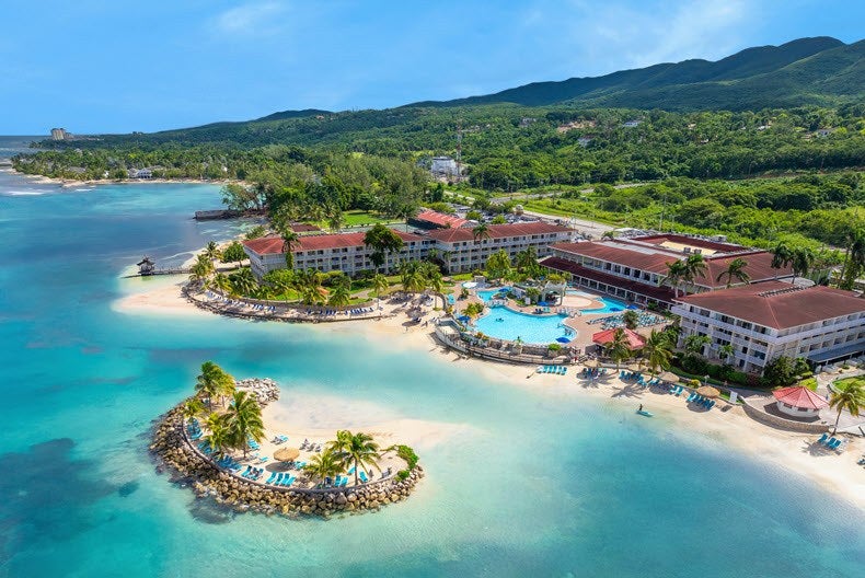 Missed Opportunities: An all-inclusive Zanzibar getaway, tennis match at Waldorf Astoria, and more hotel news you need to catch up on